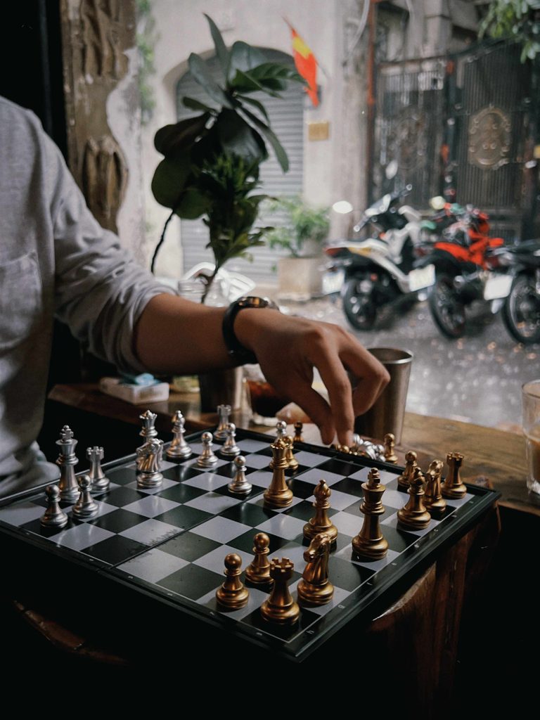 thế nhân ngạo mạn khiến thế nhân vô minh